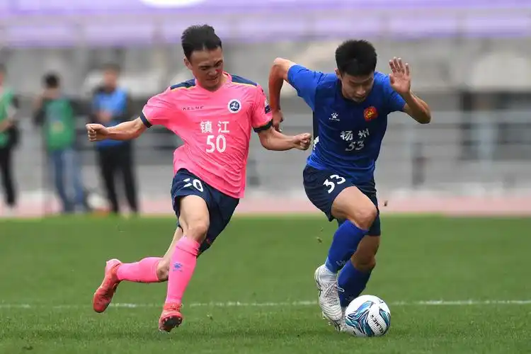 CBA联赛：新疆伊力特 VS 青岛国信海天